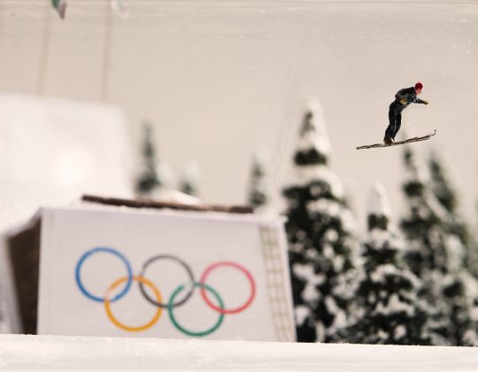 Cortina Big champhions Tiny Scale